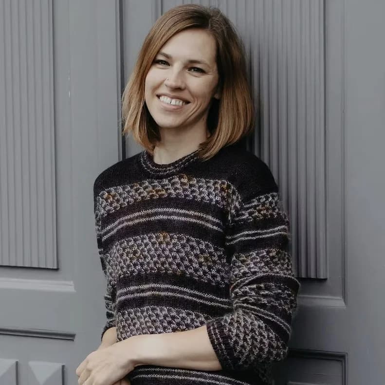 Thuraya Sweater