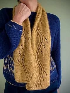Lua Scarf - lryna (loveknit.nl)