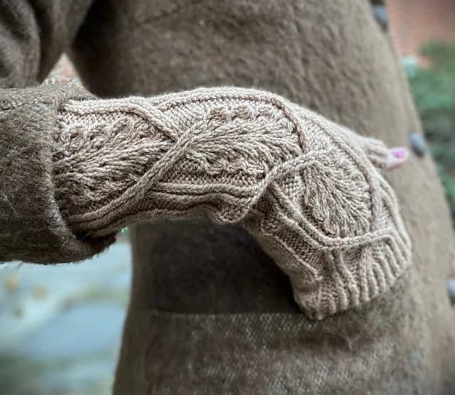 Flinck Mittens - Dorota Mackiewicz